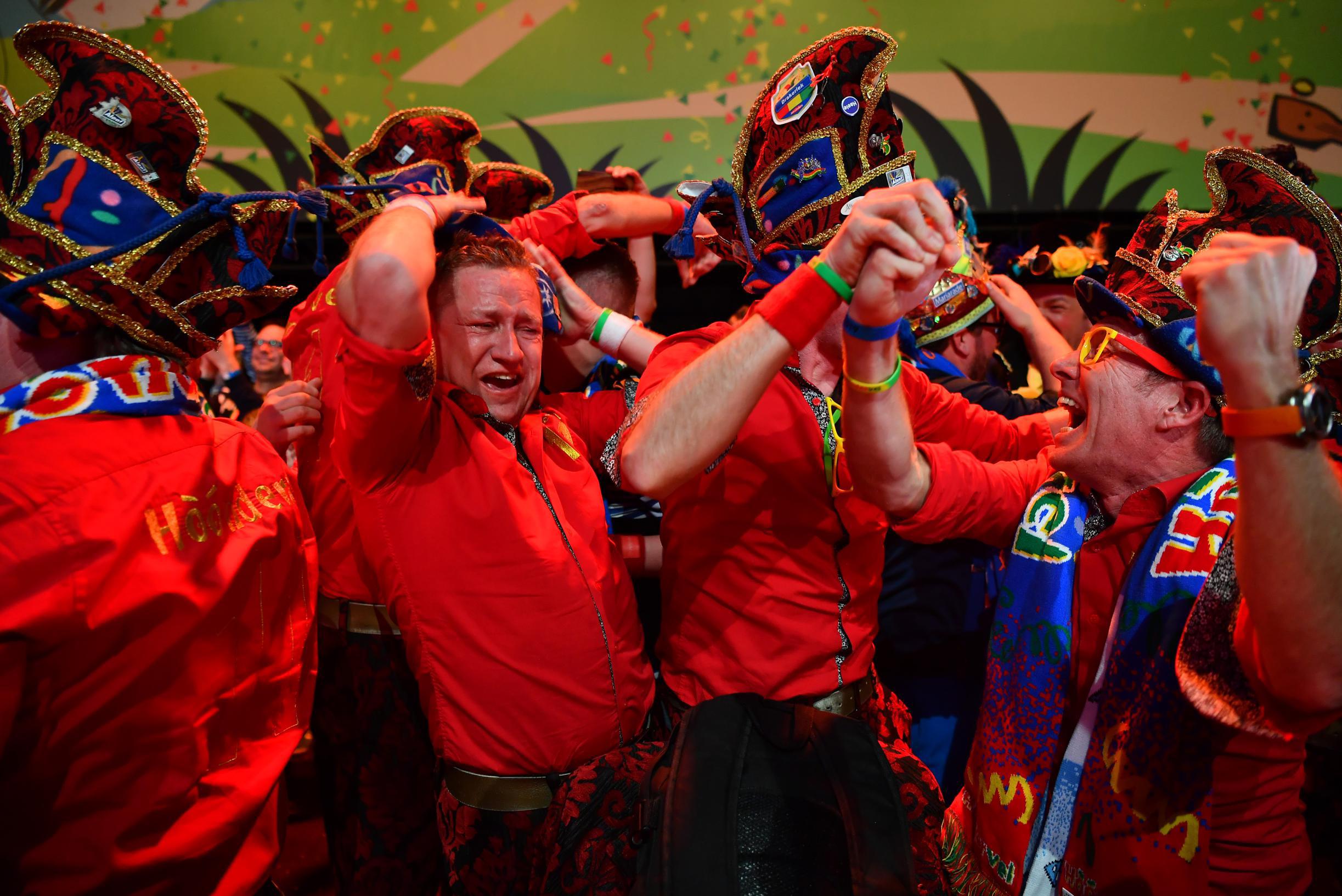 Tweevoudig LVK-winnaar Hoondervel stopt met optreden: ‘Geen kroegen, geen pleinen en geen feesttent 